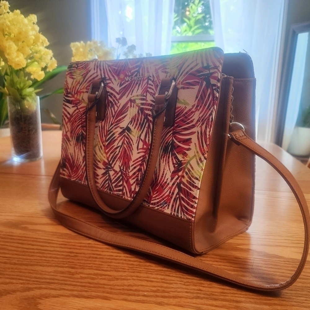 Nine West Colorful Vacation Tropical Crossbody Like New Handbag - Picture 2 of 7